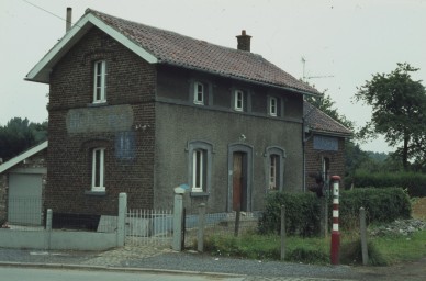 BLEHARIES  79-5355.jpg